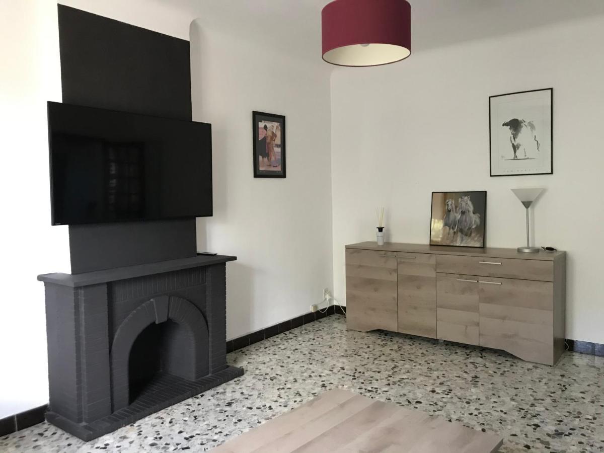 Appartement Tout Confort Avec Parking Ferme Arles Zewnętrze zdjęcie