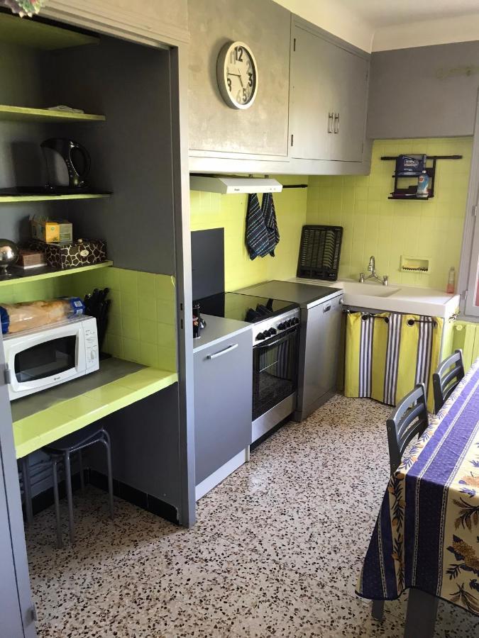 Appartement Tout Confort Avec Parking Ferme Arles Zewnętrze zdjęcie