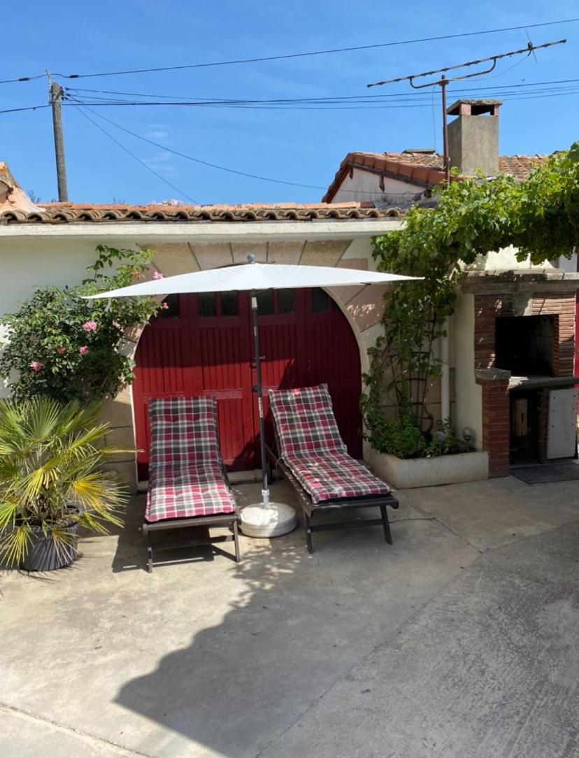 Appartement Tout Confort Avec Parking Ferme Arles Zewnętrze zdjęcie