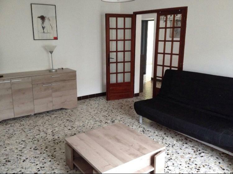 Appartement Tout Confort Avec Parking Ferme Arles Zewnętrze zdjęcie